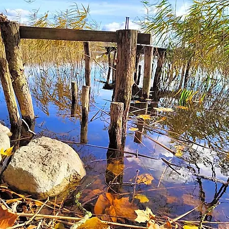 Gizycko-zywki, Masuria Village, Caloroczne Z Widokiem Na Jezioro