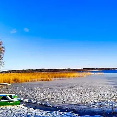 Gizycko-zywki, Masuria Village, Caloroczne Z Widokiem Na Jezioro